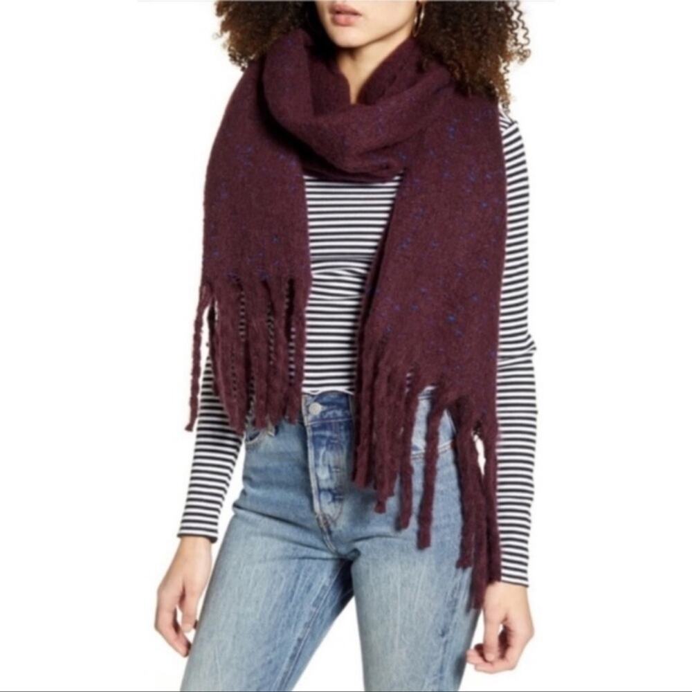 NWT NORDSTROM BP Burgundy Stem Blue Speckle Fringe Trim Cozy Scarf